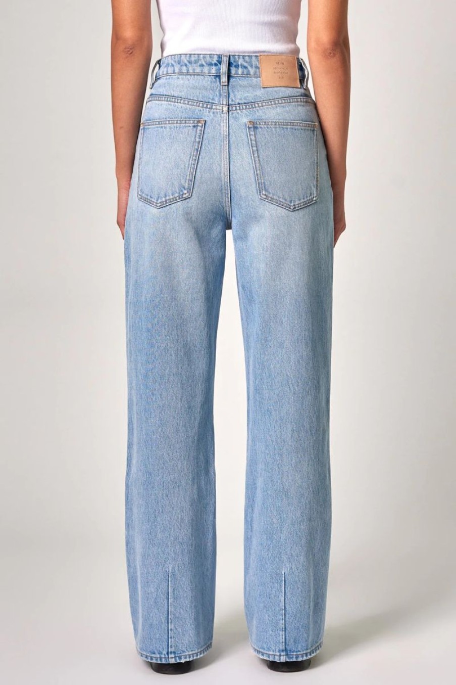 Women Neuw Denim Jeans | Neuw Denim Coco Relaxed Jean-Brooklyn Mid Vintage Indigo