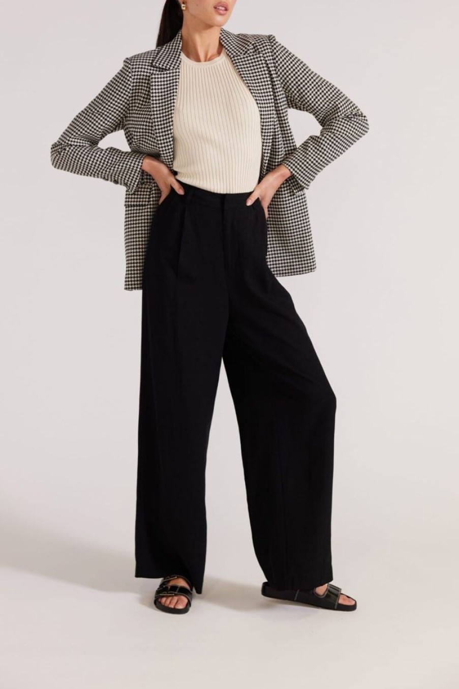 Women Staple the Label Pants | Aster Wide Leg Pants-Black