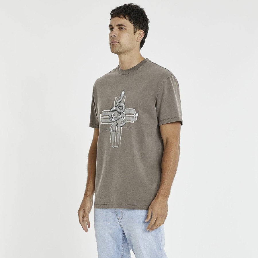 Men Kiss Chacey Tees | Kiss Chacey Every Hero Heavy Relaxed Tee-Pigment Iron